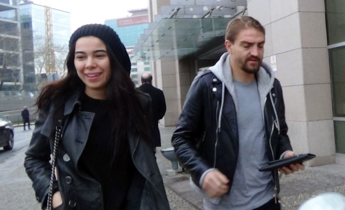 Beşiktaşlı futbolcu Caner Erkin’in sosyal medyadan yaptığı “Akıl sağlığından yoksun,