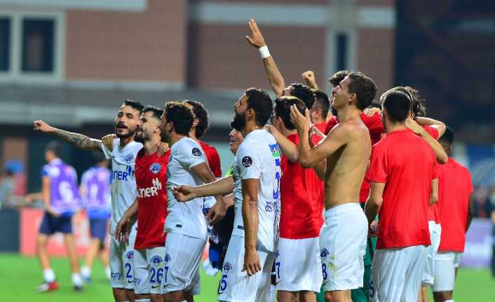 Spor Toto Süper Lig’in yeni lideri Kasımpaşa, ligde 105 hafta