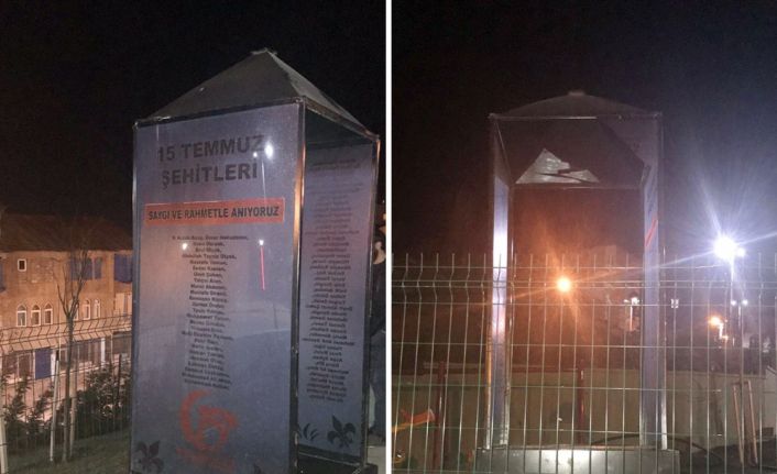 Hakkari Yeni Mahalle’de bulunan 15 Temmuz Şehitler Parkı içerisinde şehitlerin