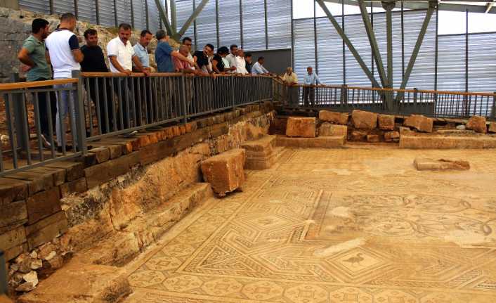 Adıyaman’da bulunan 155 metrekarelik 1500 yıllık mozaik yapılan restorasyon ve
