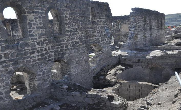Kars’ta 1579’da Lala Mustafa Paşa tarafından inşa edilen Beylerbeyi Sarayı’nın