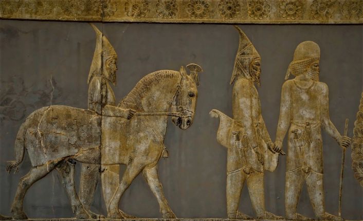 İran’ın Persepolis şehrindeki Apadana Sarayında bulunan 2 bin 600 yıllık