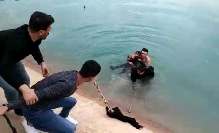 Şanlıurfa’da sulama kanalına düşen 2 çocuk çevredeki vatandaşlar tarafından boğulmak