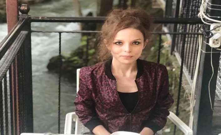 Denizli’de üniversite öğrencisi Büşra Erdoğan, 26 dakikada 302 çöp şiş