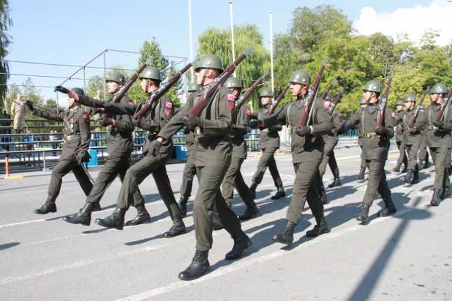 Erzincan'da Cumhuriyet Bayramı törenlerinin provası yapıldı. Cumhuriyet Bayramı öncesi düzenlenen