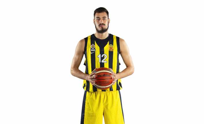 Dört yıldan beri Fenerbahçe’de forma giyen Nikola Kalinic, 3 Euroleague