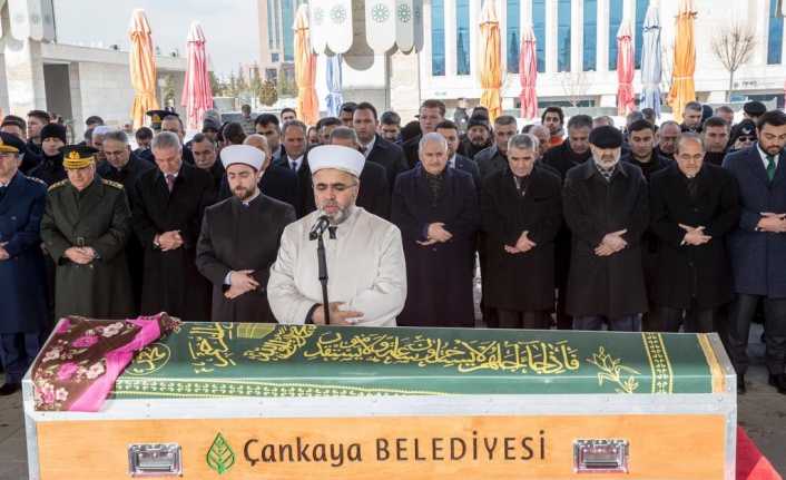 3. Ordu Komutanı Orgeneral İsmail Serdar Savaş'ın annesi Fatma Savaş,