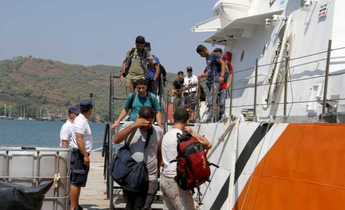 Muğla’nın Fethiye ilçesinde yasa dışı yollarla yurt dışına çıkmaya çalışan