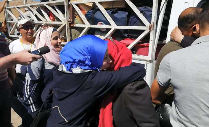 İç savaş sebebiyle Suriye’nin Humus kentinden Türkiye’ye sığınan Suriyeli aile,