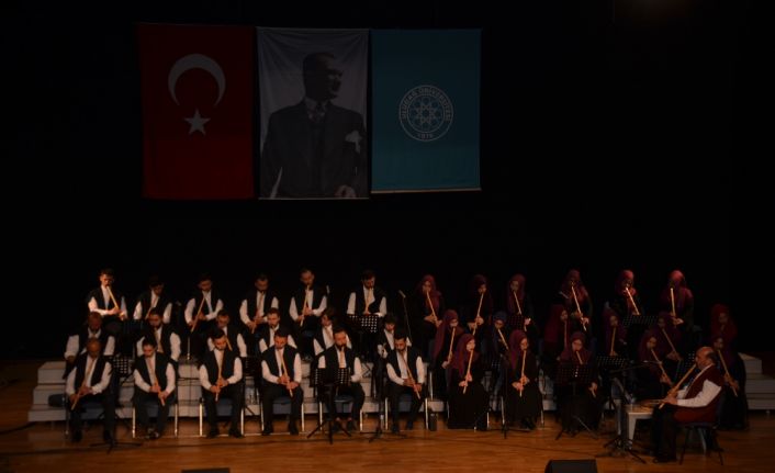 Türkiye’nin önde gelen 40 neyzeni Bursa’da dinleyicileriyle buluştu. "40 Ney