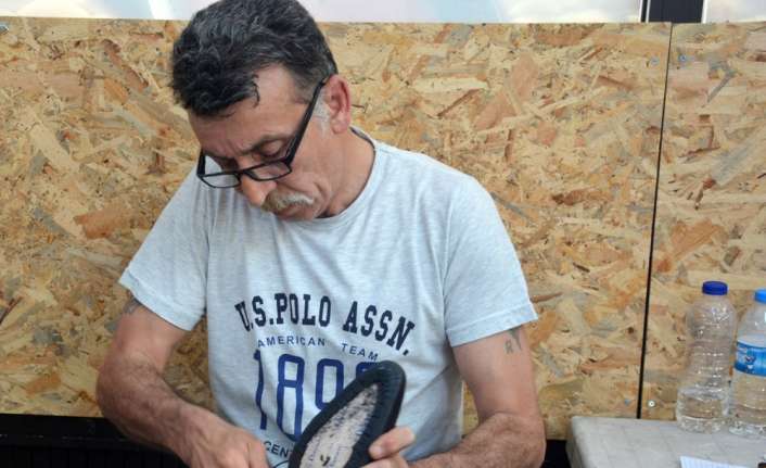 Sinop’ta yaşayan 57 yaşındaki Recep Sarı, kaybolmaya ve unutulmaya yüz