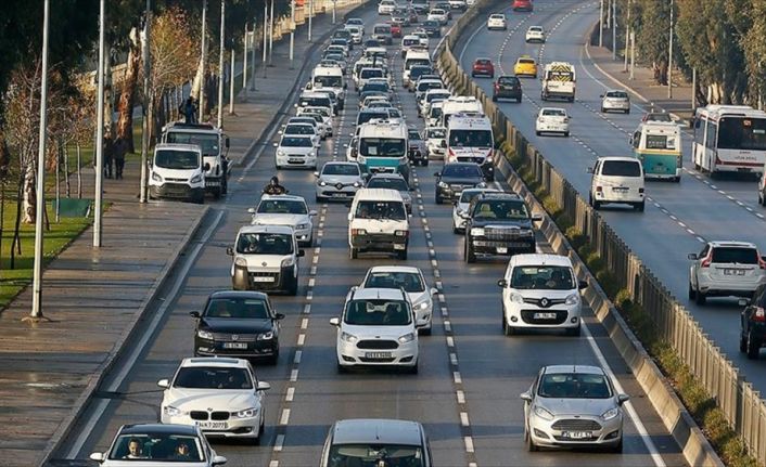 Geçen yıl motorlu araç satışı ve muayene işlemlerine ilişkin yaklaşık