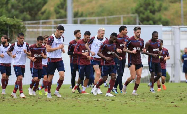 Trabzonspor, kadrosunda 5 kıtadan 12 yabancı oyuncu barındırıyor. Tarihine 127