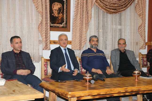 Erzincan Belediye Başkanı Cemalettin Başsoy, basın mensuplarıyla bir araya gelerek,