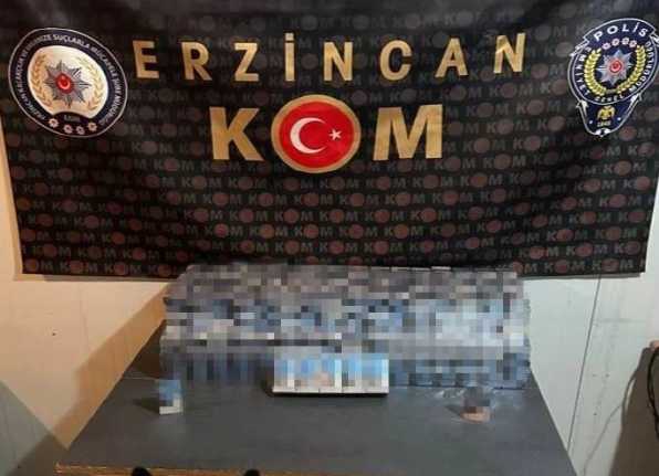 Erzincan-Erzurum karayolunda polis ekipleri tarafından durdurulan çekicide 570 paket gümrük