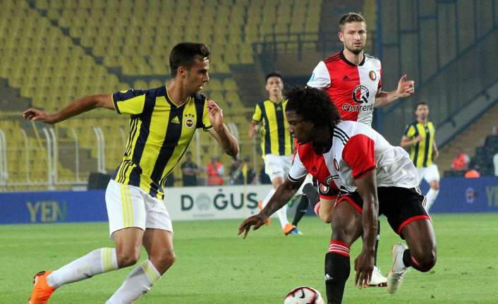 Fenerbahçe, yeni sezon hazırlıkları kapsamında Ülker Stadyumu’nda karşılaştığı Hollanda ekibi