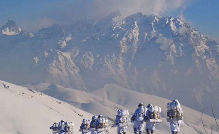 Osmaniye’de Amanos Dağları kırsalında 6 PKK’lı terörist etkisiz hale getirildi.