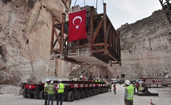 Batman’ın Hasankeyf ilçesinde bulunan ve Ilısu Barajı Gölü suyu altında