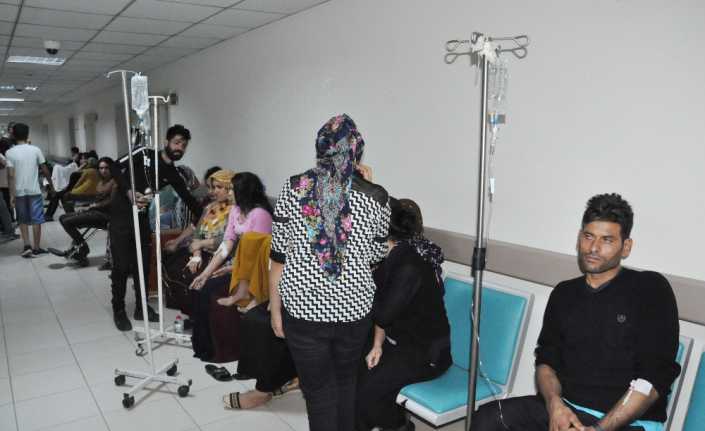Adana’nın Seyhan ilçesinde bir fabrikadaki 65 işçi, gıda zehirlenmesi şüphesiyle