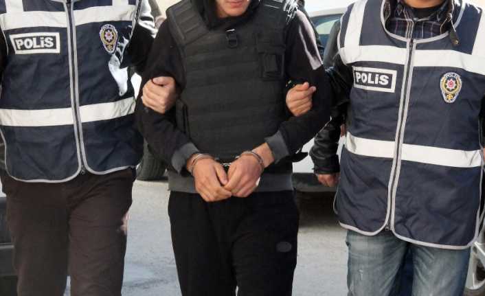İstanbul merkezli 8 ilde düzenlenen operasyonlarda, yasa dışı silah ticareti