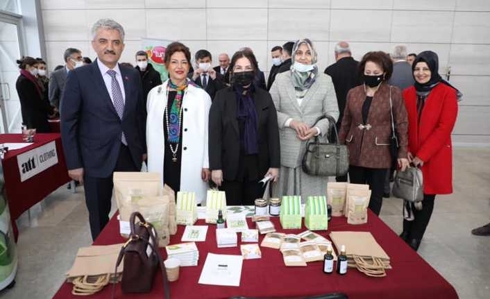 8 Mart Dünya Kadınlar Günü Münasebetiyle Program Düzenlendi.