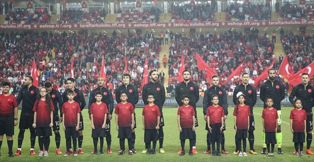 Ay-yıldızlı ekip, 2017'de yaptığı 10 maçta 4 galibiyet, 2 beraberlik