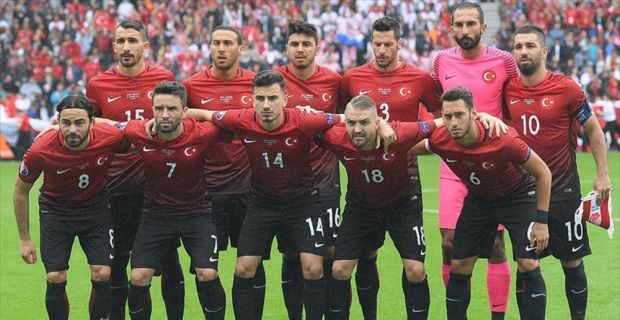 Türkiye, 2018 FIFA Dünya Kupası'nın ev sahibi Rusya ile 5