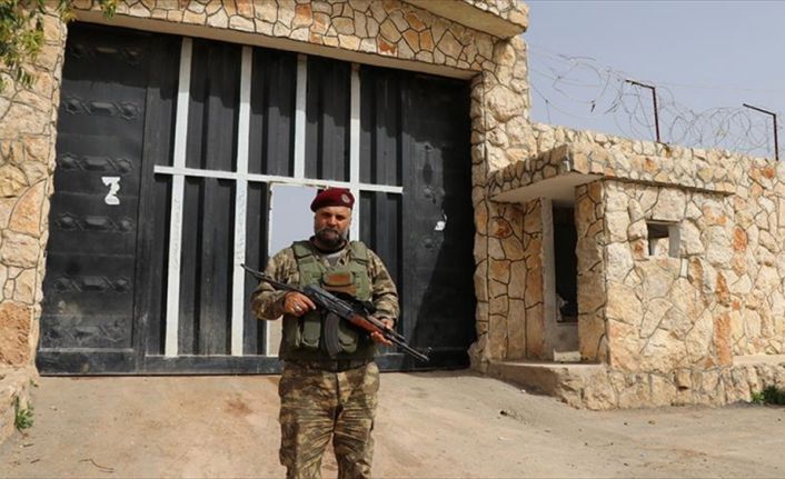 Afrin'de teröristlerin örgüte karşı hareket edenler ve karşıt gruplara mensup