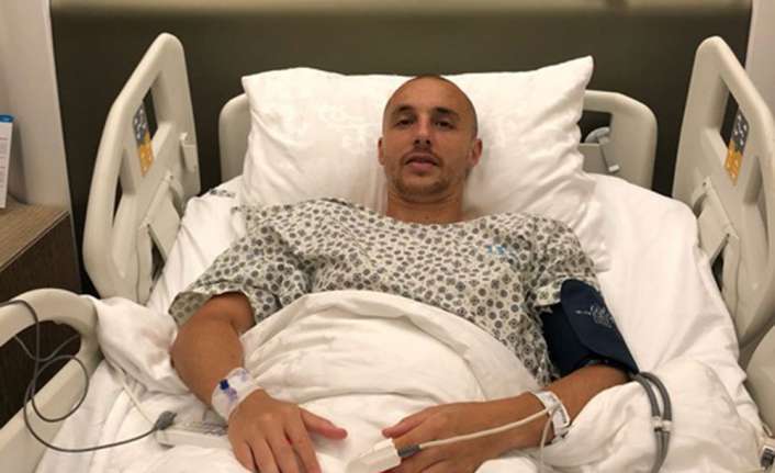 Fenerbahçeli futbolcu Aatif Chahechauhe, menisküs operasyonu geçirdi. 