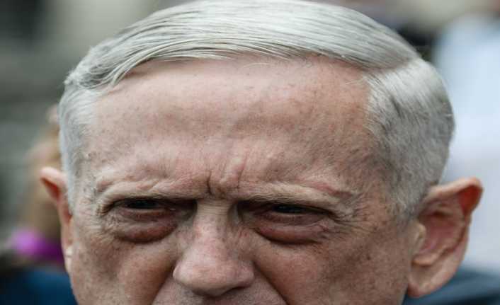ABD Savunma Bakanı Jim Mattis, NATO kuvvetlerinin Afganistan’daki yeni komutanı