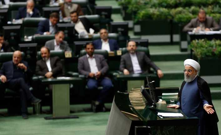 İran Cumhurbaşkanı Hasan Ruhani, sorunları aşacaklarını belirterek, “ABD’den de, oluşan