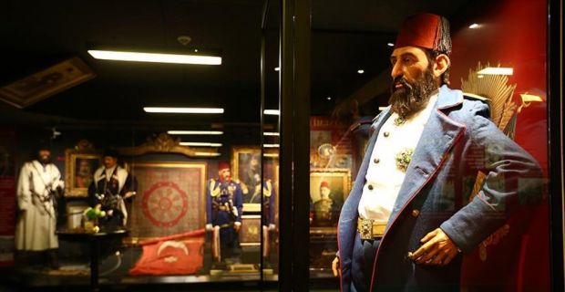  "Abdülhamid Han 100. Yıl Anma Sergisi", Selçuklu'dan Cumhuriyet dönemine