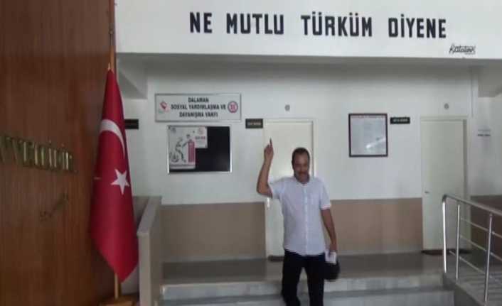 Muğla’nın Dalaman ilçesinde yaşayan Ferhat Dolar, Türkiye ve ABD arasında