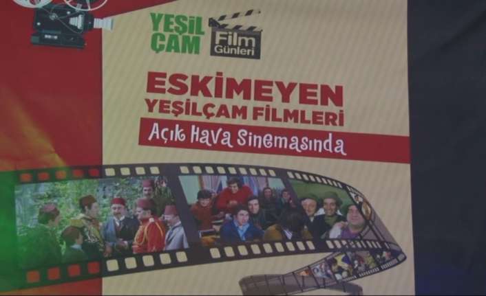 Topkapı Kültür Parkı Açık Hava Sineması, “Eskimeyen Yeşilçam Filmleri” sloganı