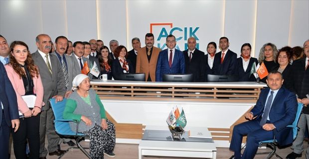 İçişleri Bakanlığınca uygulamaya konulan proje kapsamında Valilikte oluşturulan "Açık Kapı