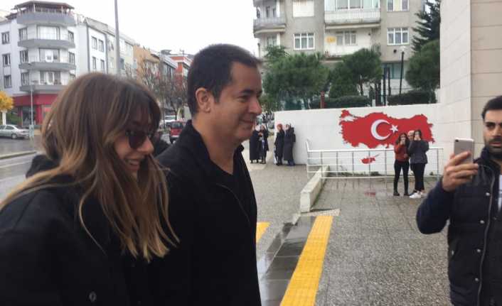 Acun Ilıcalı-Şeyma Subaşı çifti evliliklerini bitirdi. 