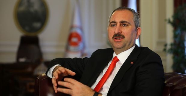 Adalet Bakanı Gül, Kılıçdaroğlu'nun yargıya talimat iddialarına ilişkin, "Öyle bir