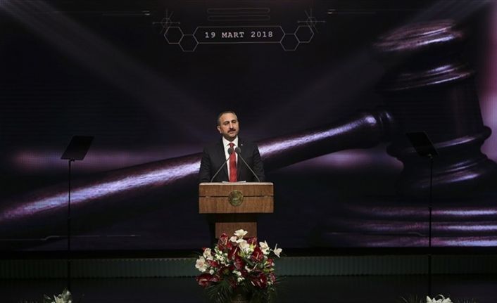 Adalet Bakanı Gül, terörle mücadeleye dair, "Bu kararlı mücadelenin taşıyıcı