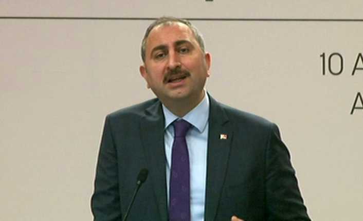 Adalet Bakanı Abdülhamit Gül, “2019’a girdiğimiz bu zamanda hala insanların