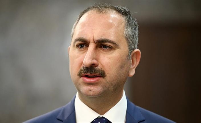 Adalet Bakanı Gül, "Çiftlik Bank olayında iade ve kırmızı bülten