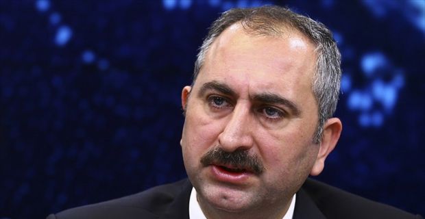 Adalet Bakanı Gül, iflas erteleme kurumunun kötüye kullanıldığını belirterek, "Hem