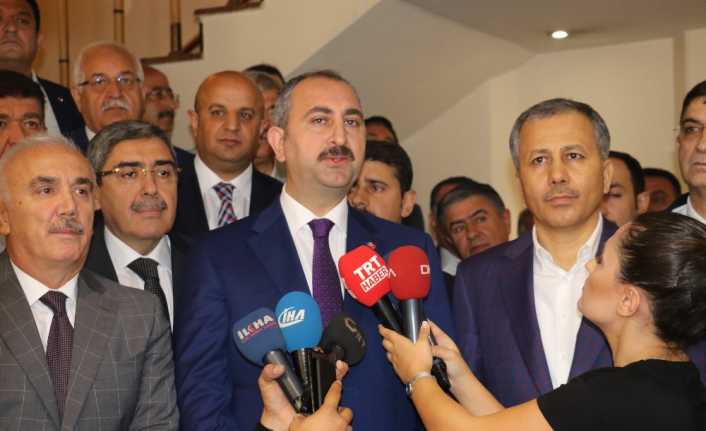 Adalet Bakanı Abdulhamit Gül, Danıştay 8. Dairesi’nin ‘Andımız’ kararıyla kararını