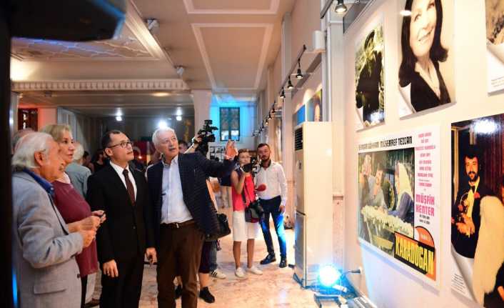 25. Uluslararası Adana Film Festivali, Atatürk Parkı’nda Atatürk Anıtına çelenk