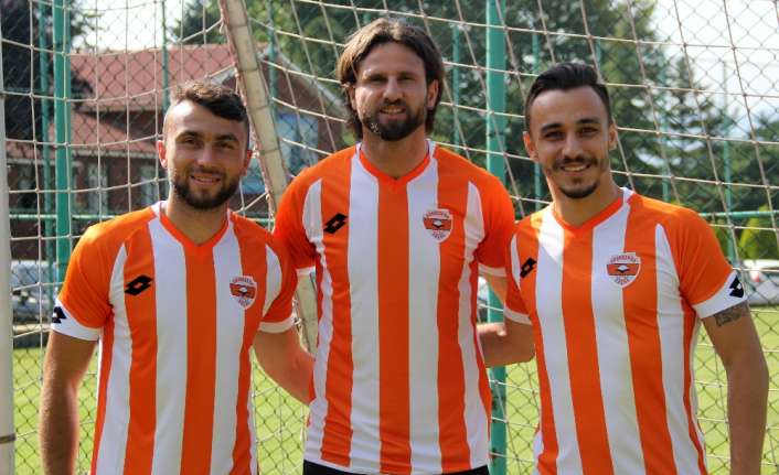 Spor Toto 1. Lig ekiplerinden Adanaspor, Abdulkadir Özdemir, Gökhan Sazdağı