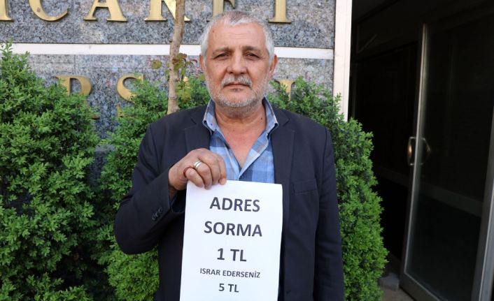 Kahramanmaraş’ta gününü Borsa Caddesi’nde dolaşarak geçiren 56 yaşındaki Nuri Yıldız,