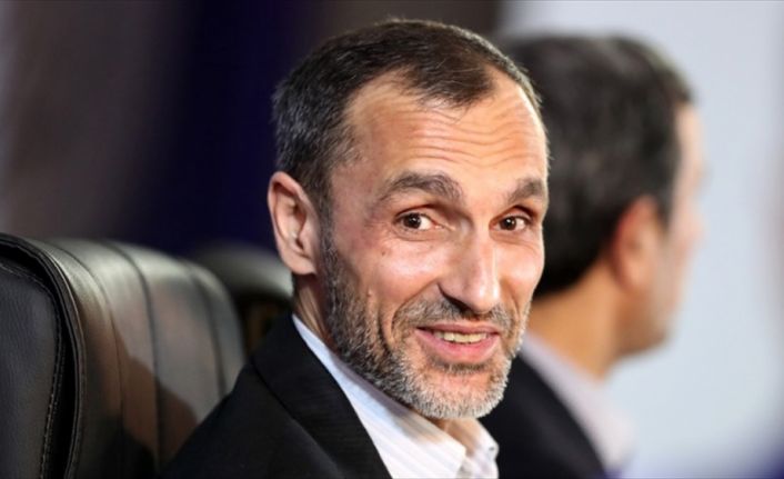 İran'ın eski Cumhurbaşkanı Mahmud Ahmedinejad'ın yardımcısı Hamid Bakayi'ye yolsuzluk yaptığı