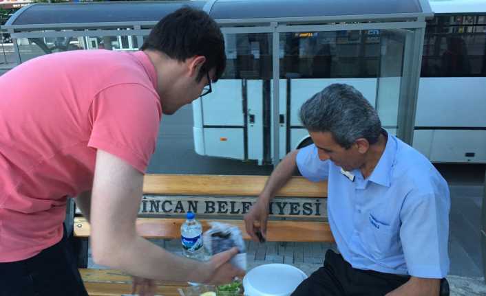 AK Parti Erzincan İl Gençlik Kolları, her yıl Ramazan Ayı'nda