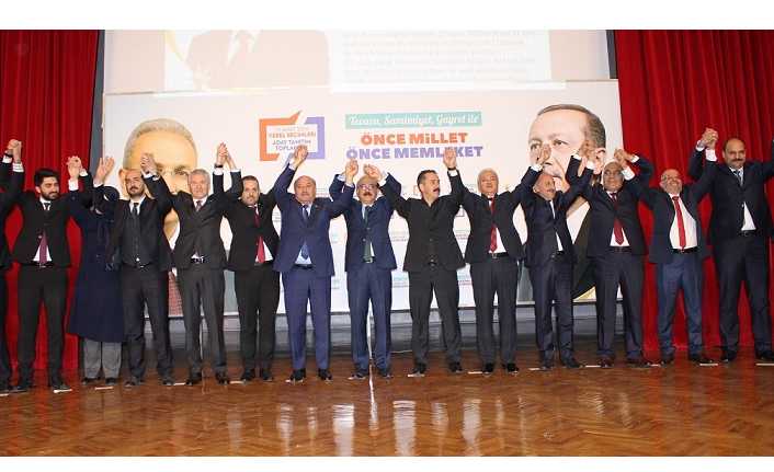 AK Parti'nin Erzincan İlçe Belediye Başkanı Adaylarını düzenlenen törenle tanıtıldı.