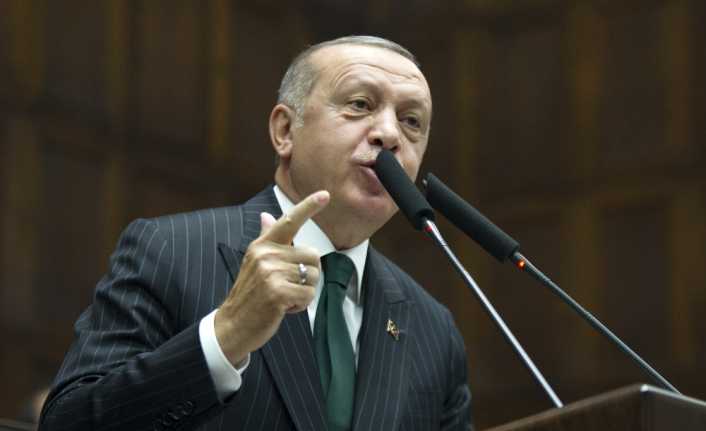 Cumhurbaşkanı Erdoğan, AK Parti mensuplarını uyararak, “Üzerinde en küçük bir