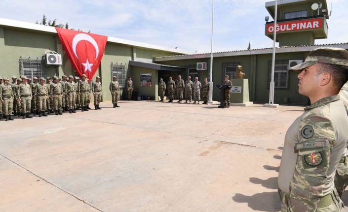 Genelkurmay Başkanı Orgeneral Hulusi Akar, Kara Kuvvetleri Komutanı Orgeneral Yaşar